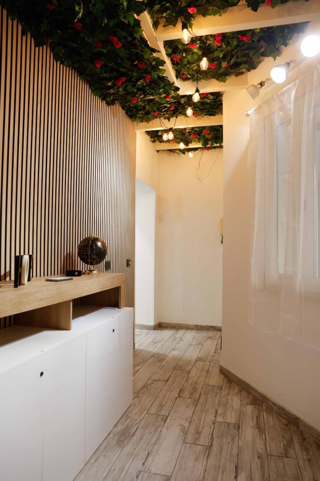 Stay In The Heart Of Salerno - Near The Duomo "La Finestra Sul Borgo" Luaran gambar